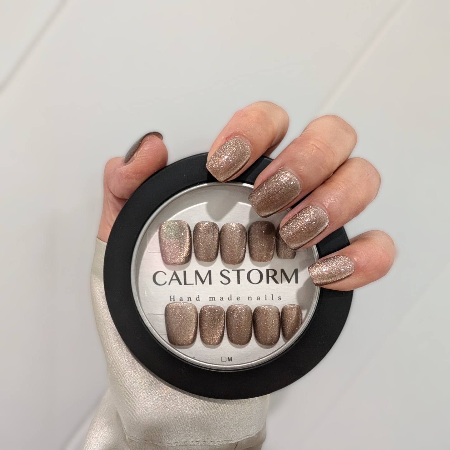 Gold glitter nail designs