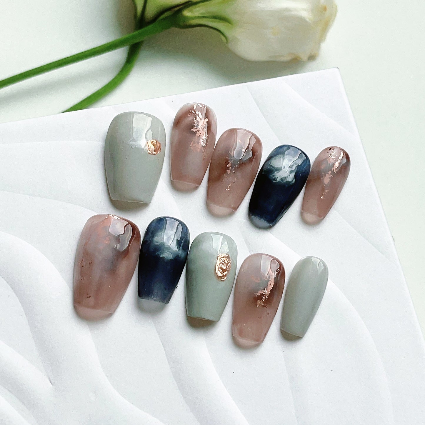 trendy nails