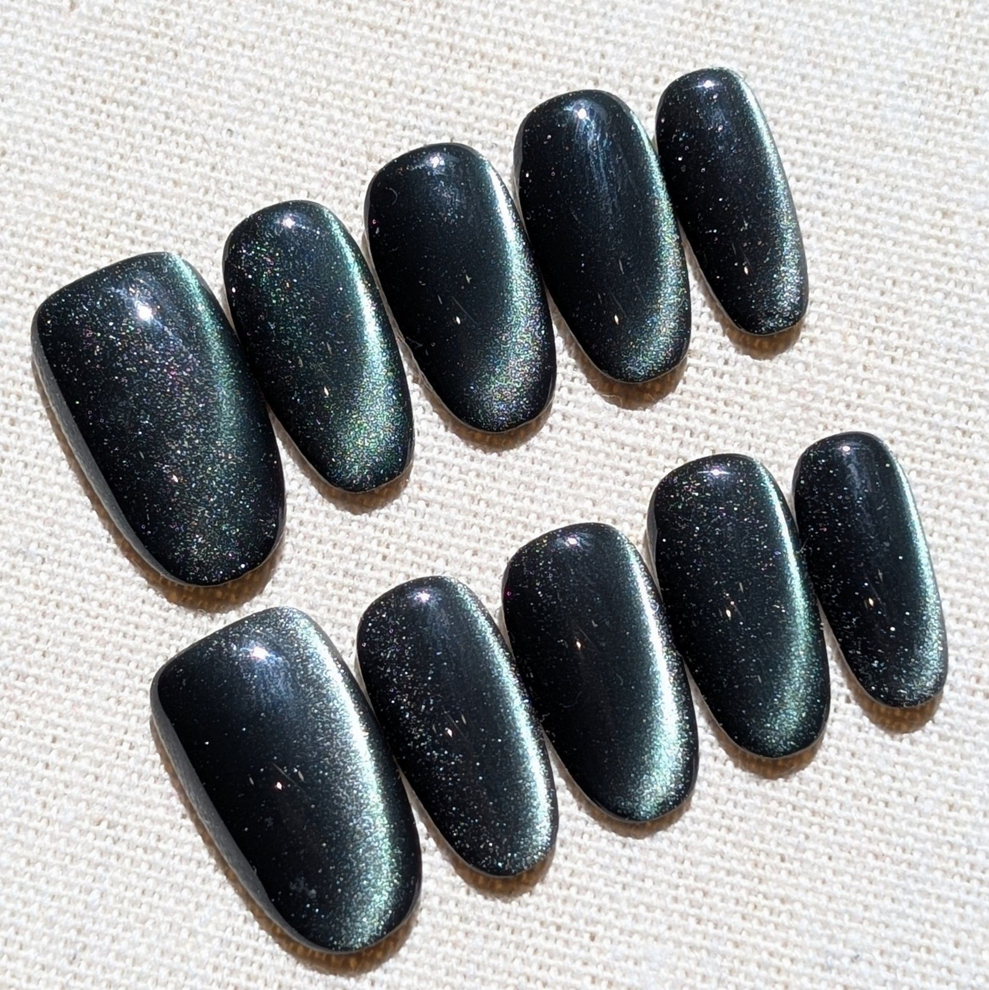 Aurora Green Press On Nails Short Oval Shaped