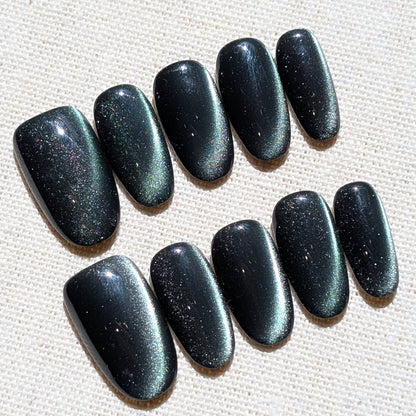 Aurora Green Press On Nails Short Oval Shaped