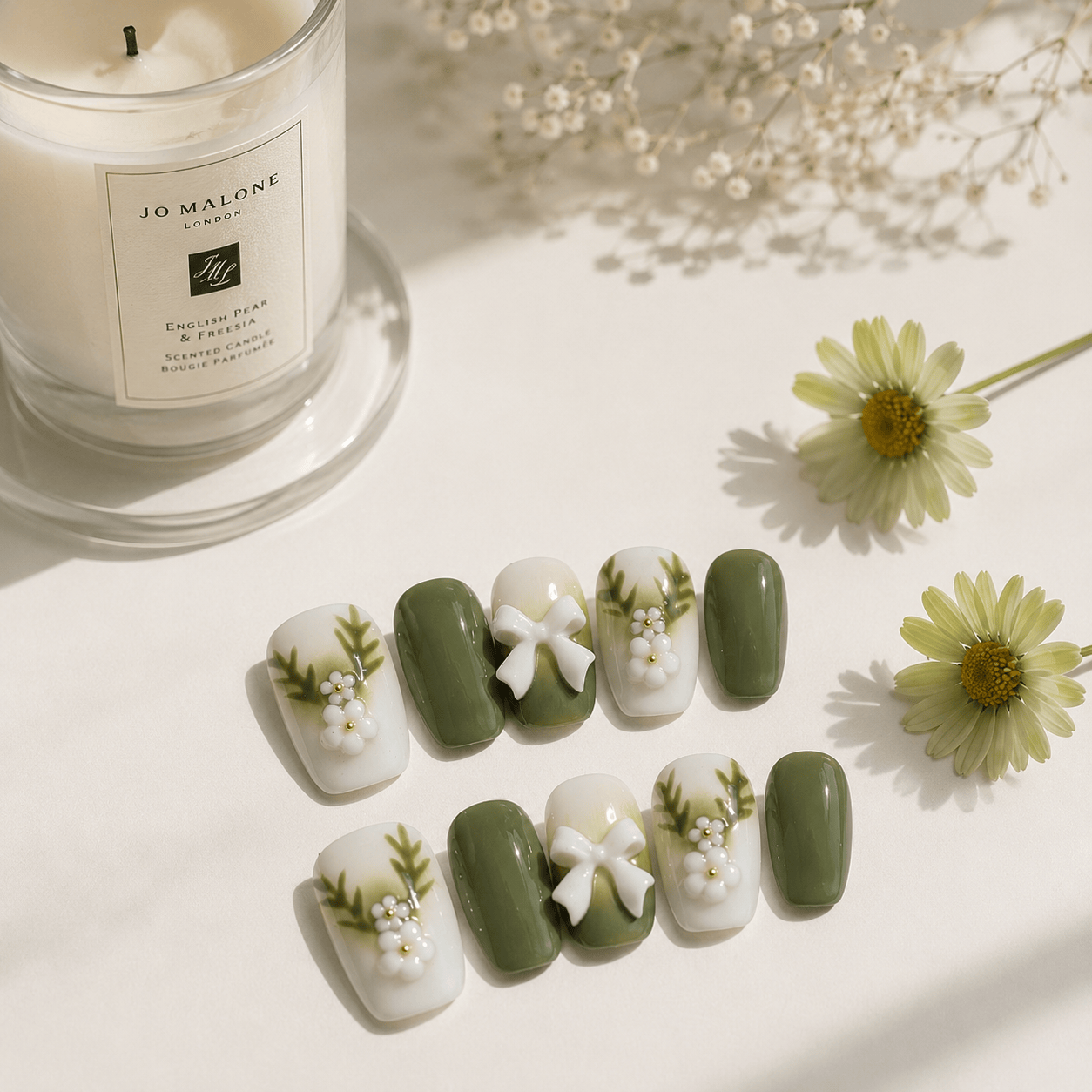 White Hart | Green, White Press-On Nails