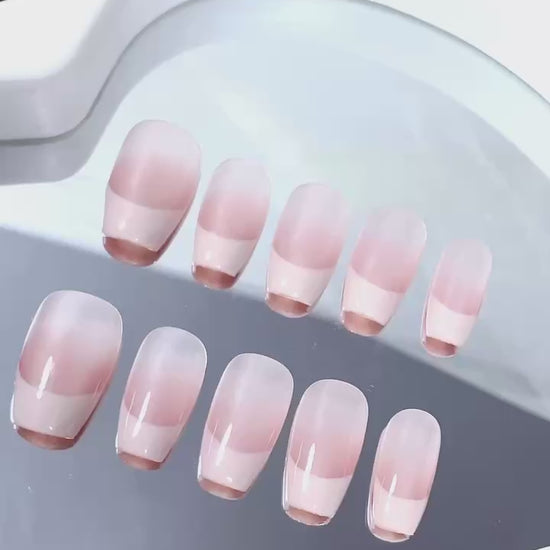 trendy nails