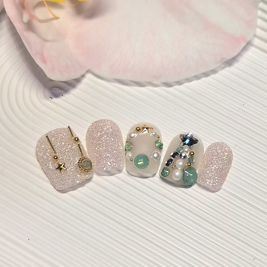 nails